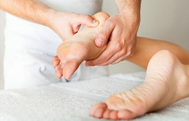 Clínica Podológica Francisco Rodríguez masaje de pies